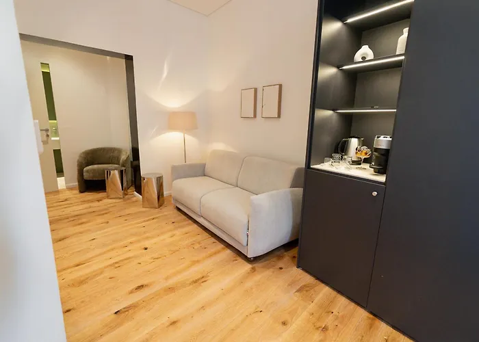 Eternal ベッド・アンド・ブレックファスト 4*